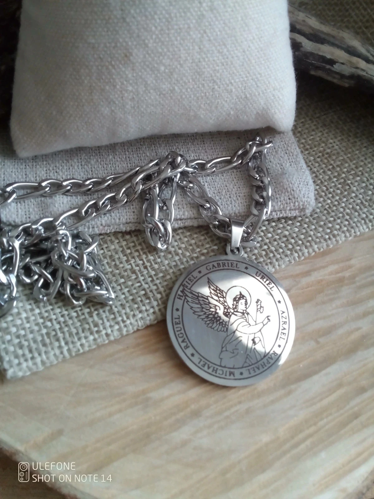 Collier médaillon de protection archanges – photo 2